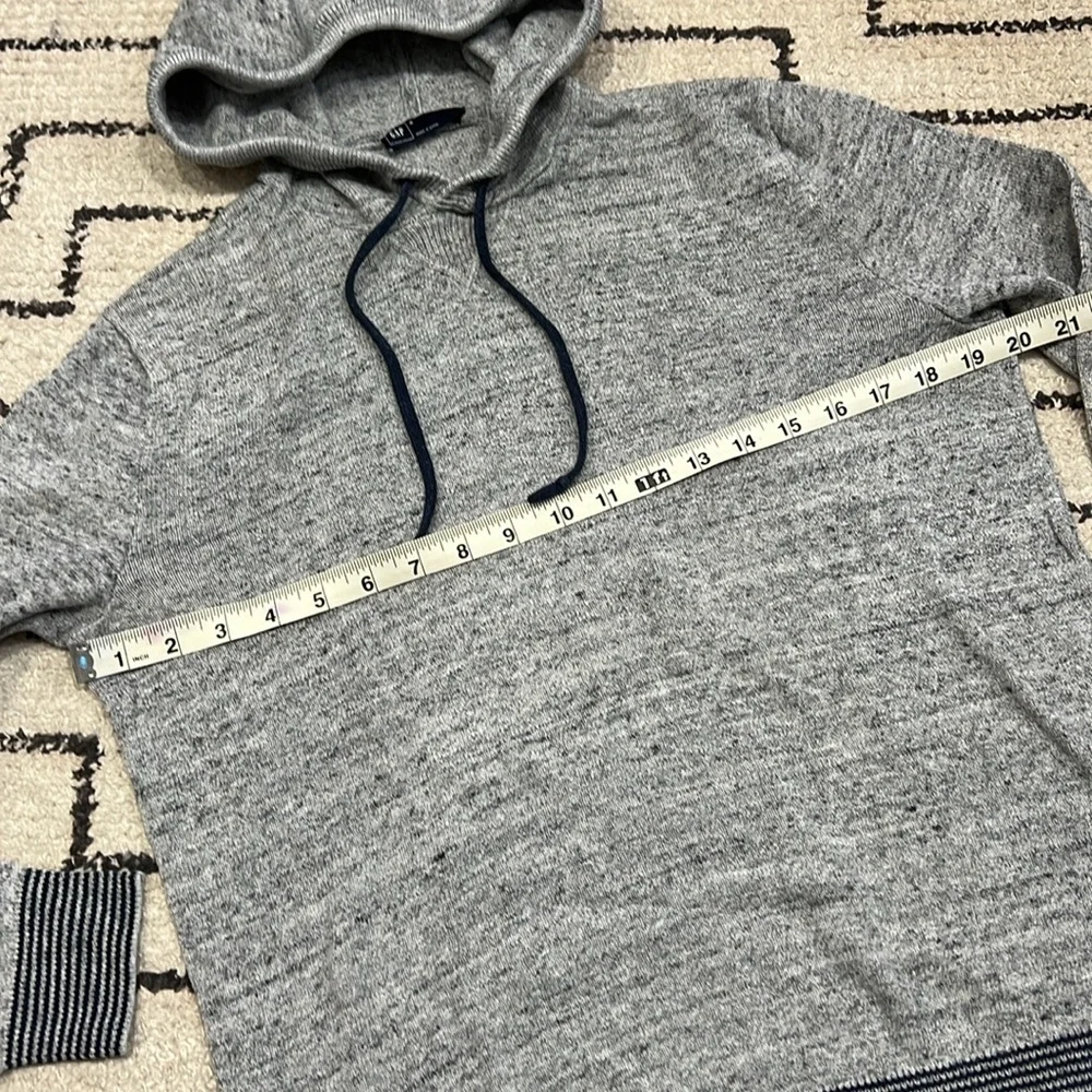 Gap hoodie